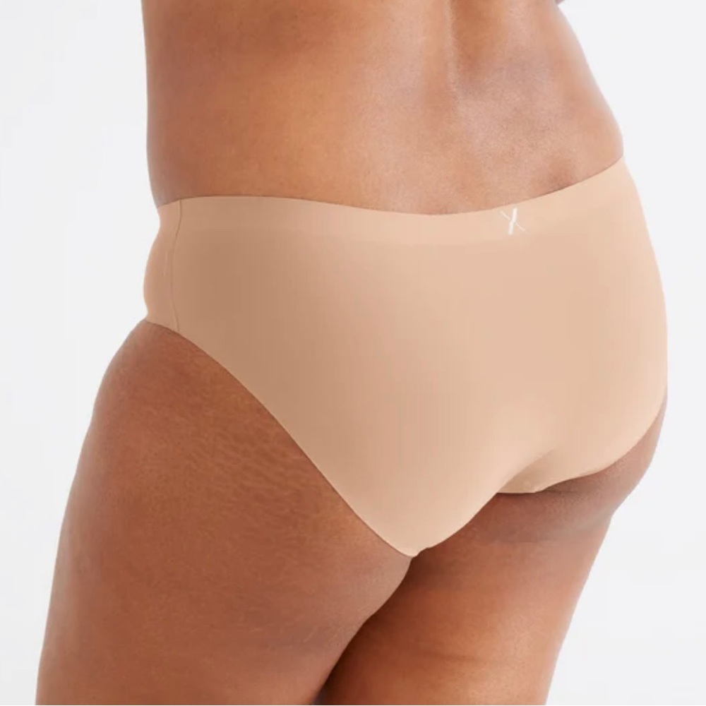 KNIX Bikini cut leakproof women’s underwear.